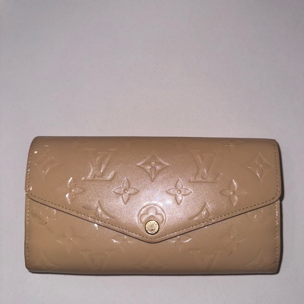 Louis Vuitton wallet Sarah beige